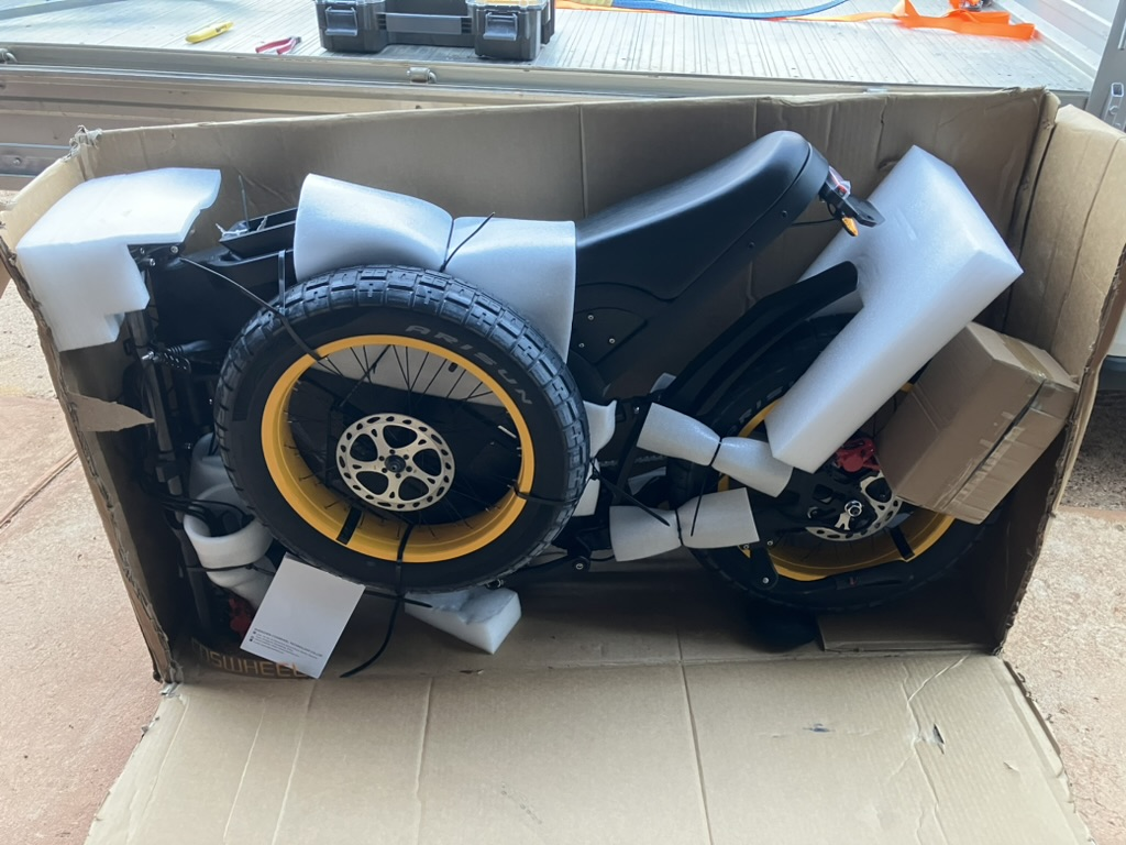 COSWHEEL GT20 20" Electric Motorcycle 1000W Motor 48V 25Ah Battery